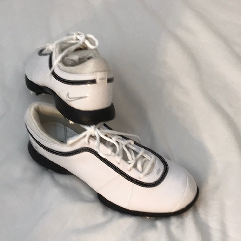 New Women’s NIKE Air Golf Shoes